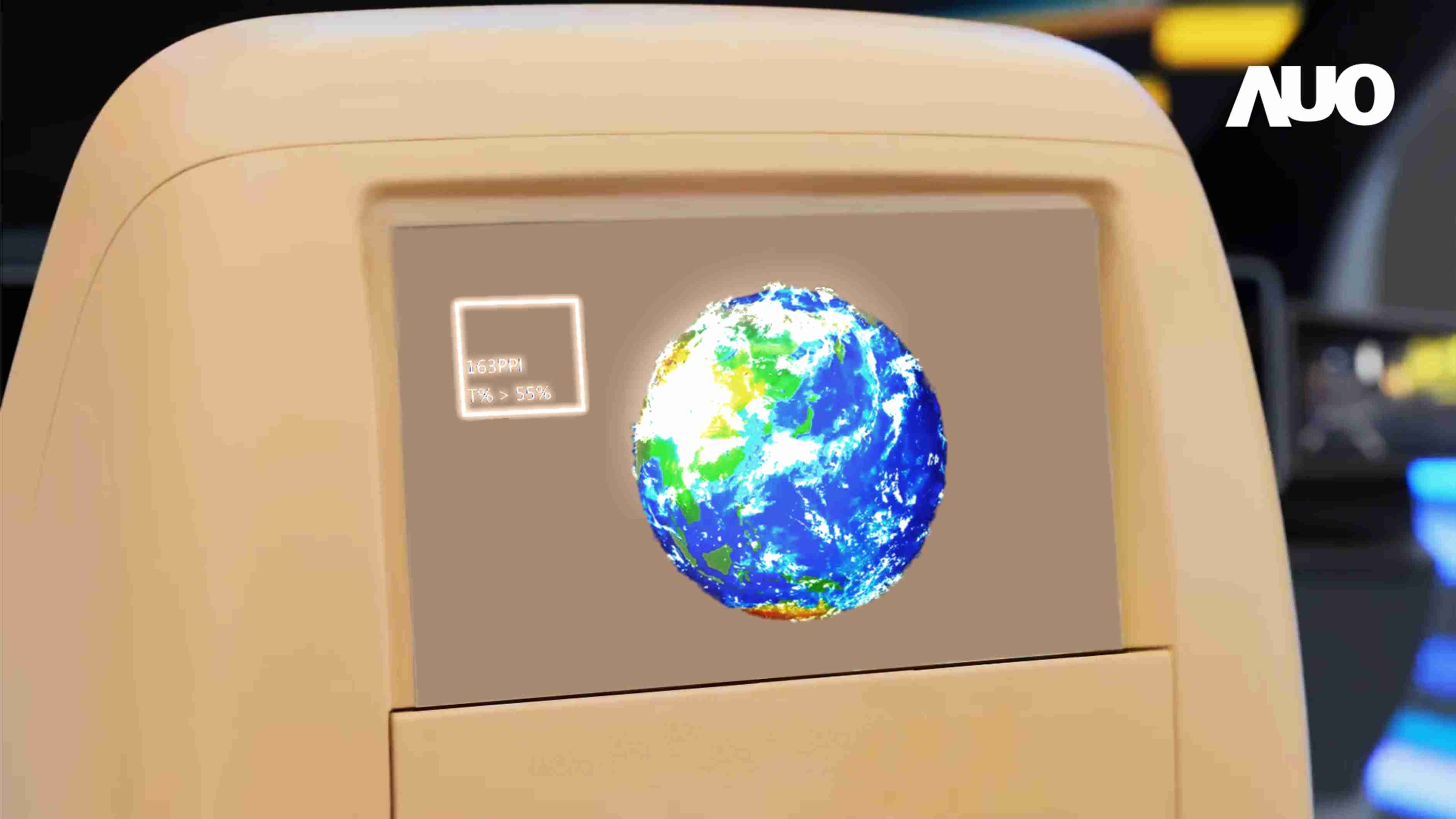 尊时凯龙突破设计与制程挑战，，，，推出全球最高分辨率163ppi的13.5吋透明Micro LED面板，，，并积极布局智能车市场，，，以期拓展透明显示应用的可能性